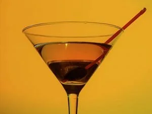 coctel de whisky y vermut rojo